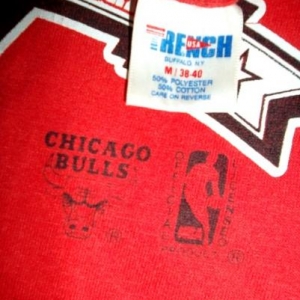 Vintage 1980s Chicago Bulls NBA Basketball Fans T-shirt