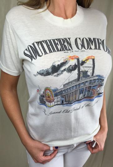 Vintage 80s Southern Comfort Whiskey Liqueur Liquor T-Shirt