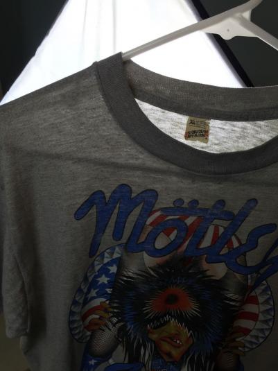 Vintage 1987 Motley Crue Girls Concert Tour T-Shirt XL