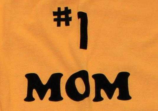 #1 Mom Mother’s Day vintage t-shirt Large
