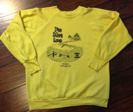 Yee Mee Loo – Kwan Yin Temple Bar sweatshirt.