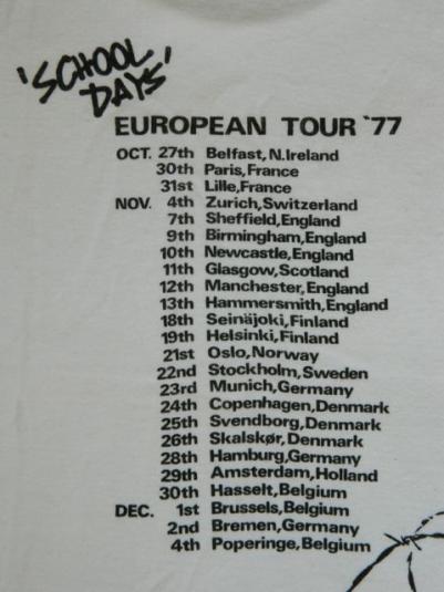 Vintage THE RUNAWAYS 1977 Tour T-Shirt Original 70s concert
