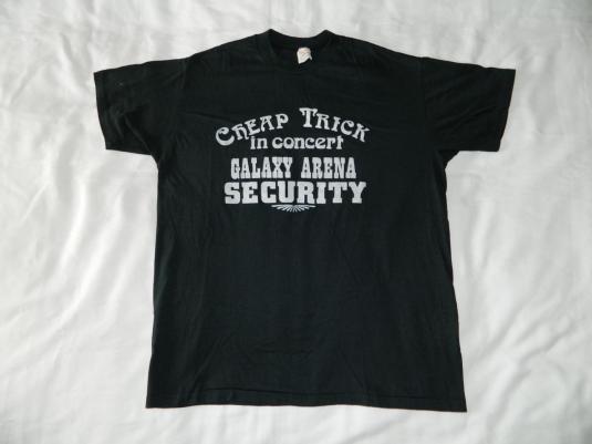 Vintage CHEAP TRICK SECURITY CONCERT T-Shirt 80s tour