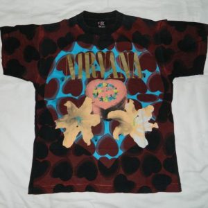Vintage NIRVANA 1993 HEART-SHAPED BOX T-Shirt