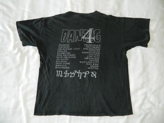 Vintage DANZIG 4 TOUR T-SHIRT SKULL 1994 CONCERT