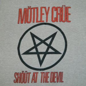 Vintage MOTLEY CRUE 1983 Shout At The Devil Tour T-shirt