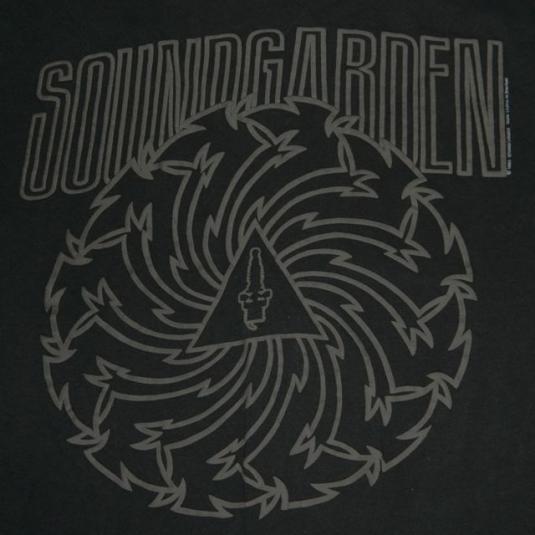 Vintage SOUNDGARDEN 1992 BADMOTORFINGER TOUR T-Shirt | Defunkd
