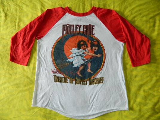 Vintage MOTLEY CRUE HALLOWEEN 1985 CONCERT JERSEY T-Shirt