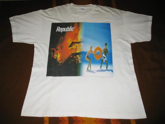 1993 NEW ORDER REPUBLIC VINTAGE T-SHIRT JOY DIVISION 80s | Defunkd