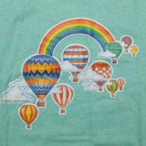 Vintage 80s Rainbow & Hot Air Balloons Illustration Art T-Shirt