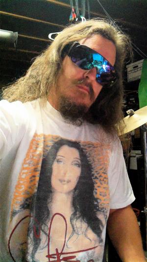 Vintage '98 Cher Believe Tour Gangster Thug concert t-shirt | Defunkd