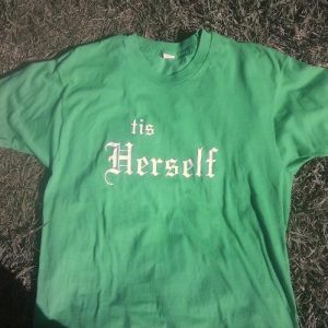 80s "Tis Herself" Screen Stars Green Vintage T-shirt