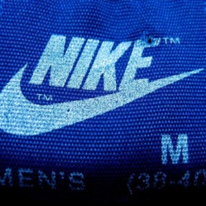 Vintage 80s M NIKE Blue Tag SWOOSH T-Shirt MEDIUM ORIGINAL