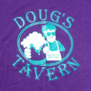 Vintage 1990s Dougs Tavern Heuveltown NY Purple T-Shirt L