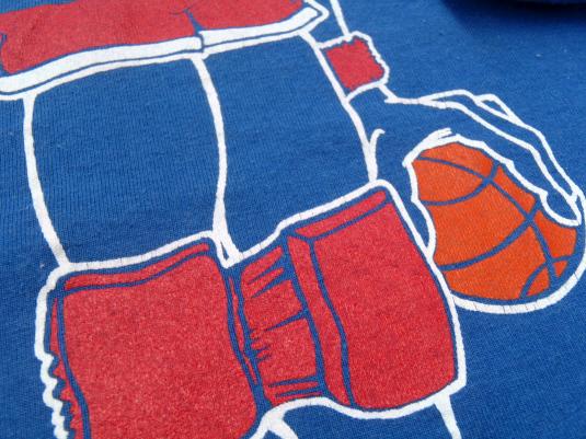 Vintage 1980s Blue Detroit Pistons Legs and Shorts T-Shirt M