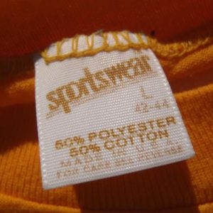 Vintage 1980s Pig Day Log Cabin Tavern Yellow T-Shirt L