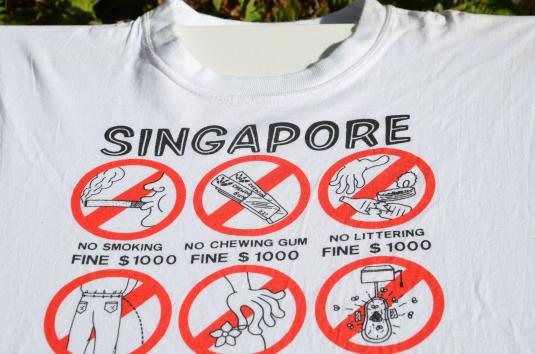 Vintage 1990s Singapore Souvenir T-Shirt XL
