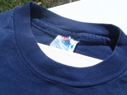 Vintage 1990s Guam Earthquake Navy Blue Cotton T-Shirt M