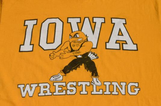 Vintage 1980s Iowa Wrestling Gold T-Shirt XL