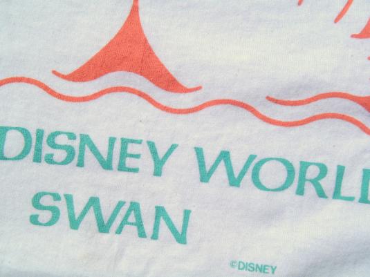 Vintage 1980s Walt Disney World Swan Hotel Resort T-Shirt L