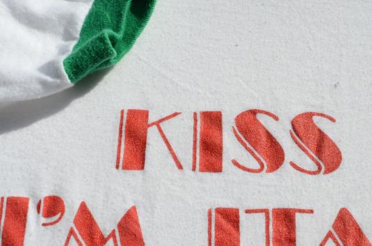 Vintage 1980s “Kiss Me I’m Italian” White Ringer T Shirt M/L