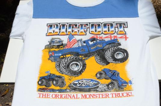 Vintage 1980s Bigfoot Monster Truck Blue on White T-Shirt L