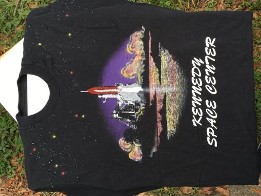 Vintage 1980s Kennedy Space Center Souvenir T-Shirt XL