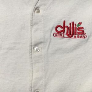 Vintage 1990s Chili's Beige Baseball Jersey T-Shirt L