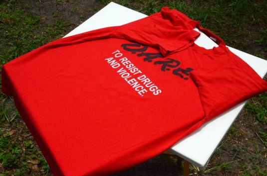 Vintage 1980s DARE Resist Drugs and Violence Red T-Shirt XL