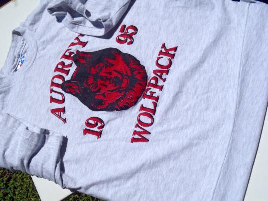 Vintage 1990s Heather Gray Audrey’s Wolf Pack T Shirt M