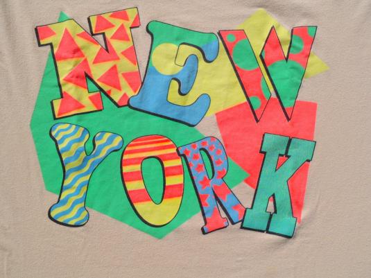 Vintage 1980s New York Wacky Letters Beige T Shirt L/XL
