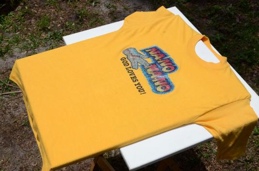 Vintage 1970s Na-No Na-No God Loves You Yellow T Shirt M