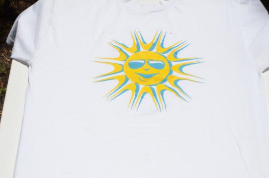 Vintage 1990s Smiling Sun with Sunglasses White T-Shirt L