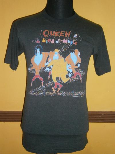 VINTAGE T-SHIRT QUEEN THE MAGIC TOUR 1986