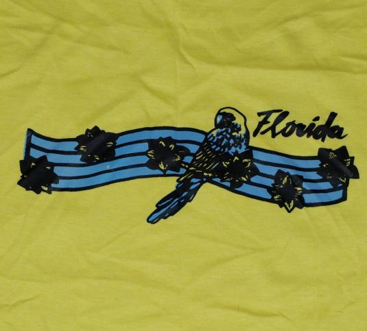 Vintage Florida Parot & Flowers Bird Yellow T-Shirt