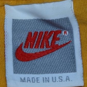 VTG 90s NIKE JUST DO IT Yellow Grey Tag Red Swoosh T-Shirt