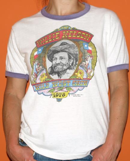 Vintage 1970’s WILLIE NELSON Wild West Show Tour T-Shirt