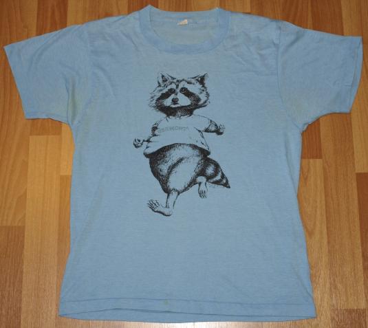 Vintage 80s 1982 Vermont Animated Raccoon T-Shirt