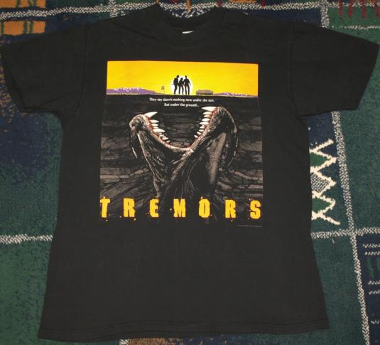 1989 Tremors Sci Fi Horro Comedy Movie T-Shirt Kevin Bacon