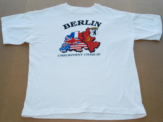 Vintage Checkpoint Charlie Berlin Germany Cold War T Shirt