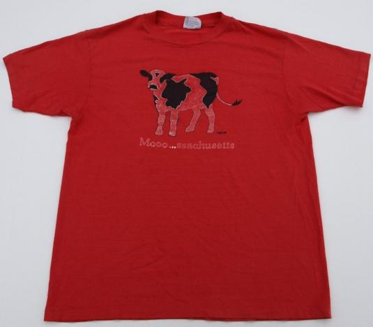 Massachusetts COW Mooo…ssachusetts Animal Shirt