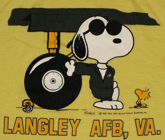 Vintage 1980s Snoopy Langley Air Force Base AFB T-Shirt
