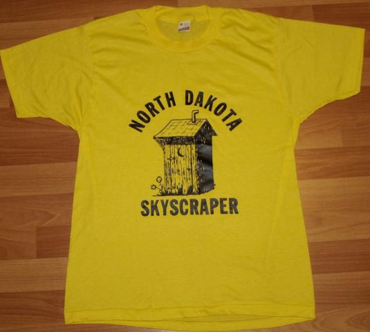 Vintage 1980s North Dakota Skyscraper Outhouse T-Shirt