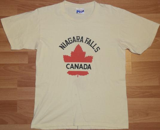 Vintage 1980s Niagara Falls Canada Maple Leaf T-Shirt