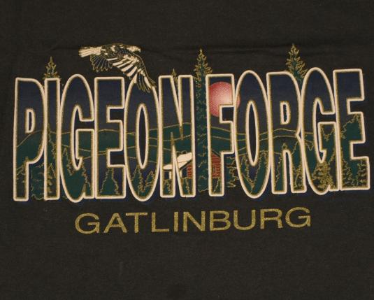 Vintage 1980s Pigeon Forge Gatlinburg Tennessee T-Shirt