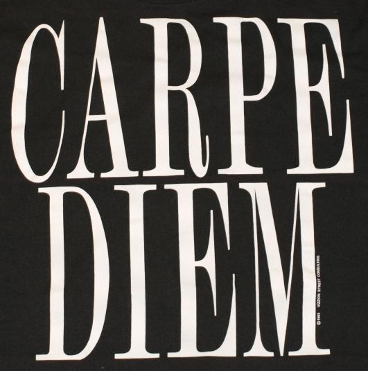 VTG 1990s CARPE DIEM Latin Seize The Day T-shirt Dead Poets