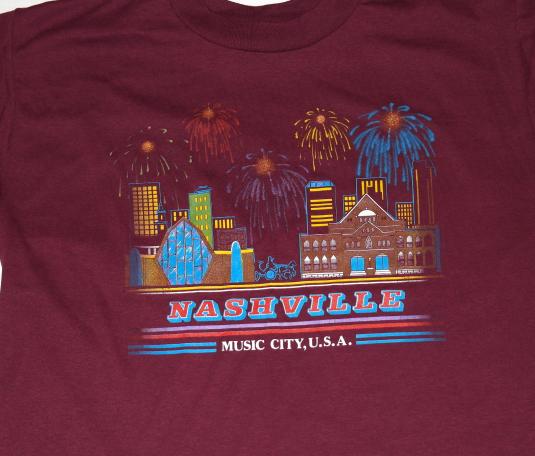 Vintage 1980s NASHVILLE Tennessee Music City T-Shirt