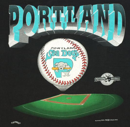 Vintage 1990s Portland Sea Dogs Minor League Baseball T-Shir