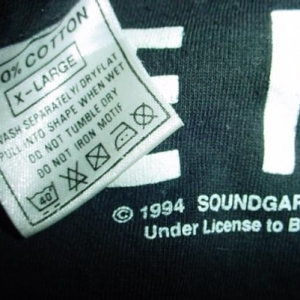 Vintage Soundgarden T-Shirt Black Hole Sun Superunknown L