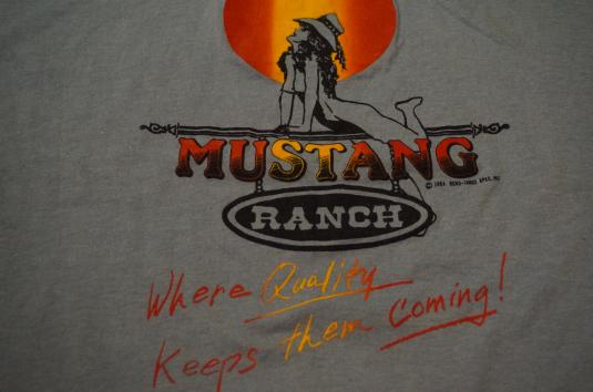 Vintage MUSTANG RANCH t-shirt brothel nevada M